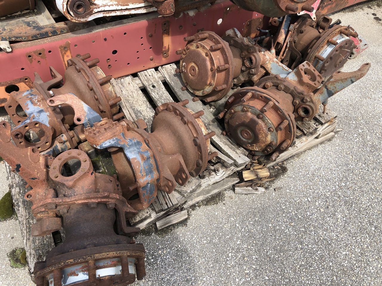 BELL HUB MERCEDES 1735 4X4 - Ступица за Камион: снимка 2 BELL HUB MERCEDES 1735 4X4 - Ступица за Камион: снимка 2