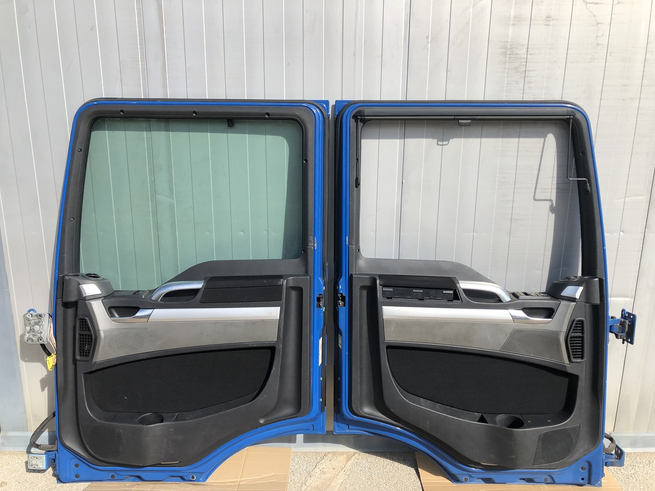 DOORS MAN TGS COMPLETE - Врата и части за Камион: снимка 4 DOORS MAN TGS COMPLETE - Врата и части за Камион: снимка 4