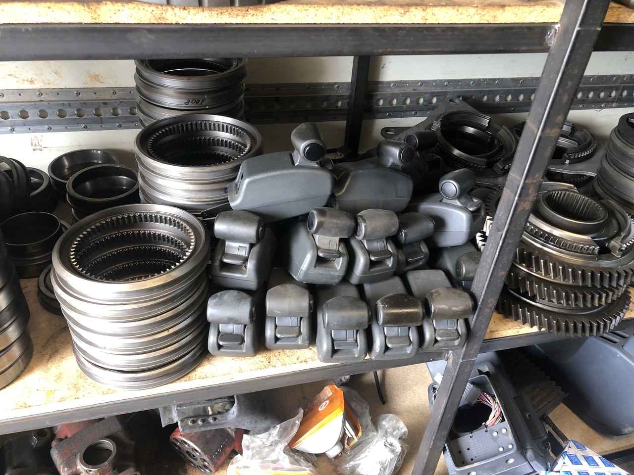 Скоростна кутия и части за Камион DRIVE SHAFT-MAIN SHAFT-PLANETARY CARRIER ACTROS GEARBOX G240: снимка 8