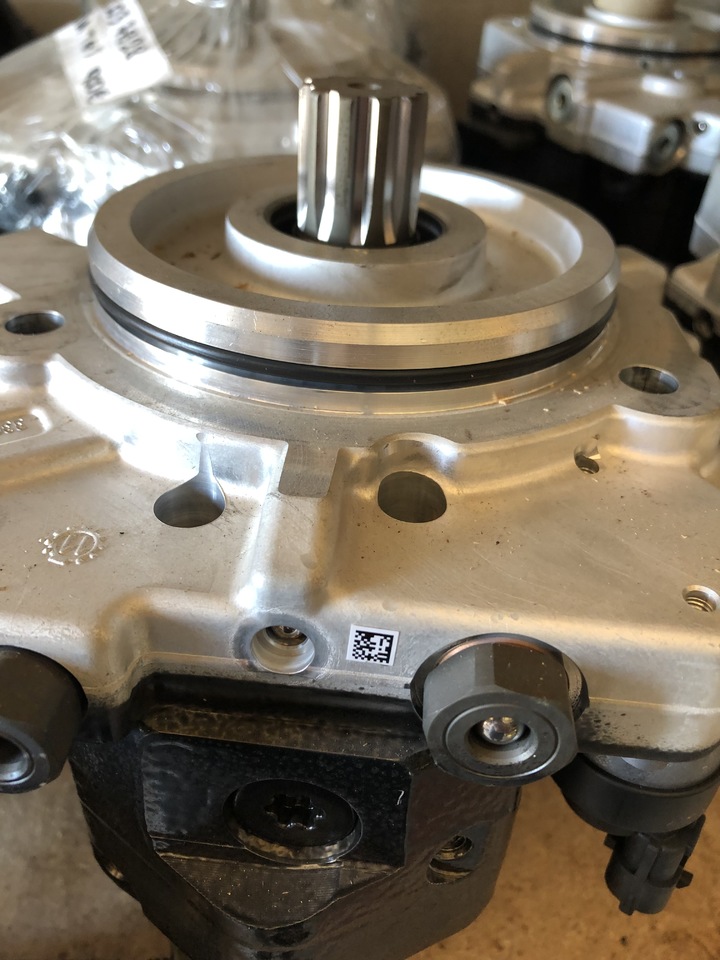 HIGH PRESSURE FUEL PUMP MAN TGX,TGS - Горивна помпа за Камион: снимка 3 HIGH PRESSURE FUEL PUMP MAN TGX,TGS - Горивна помпа за Камион: снимка 3