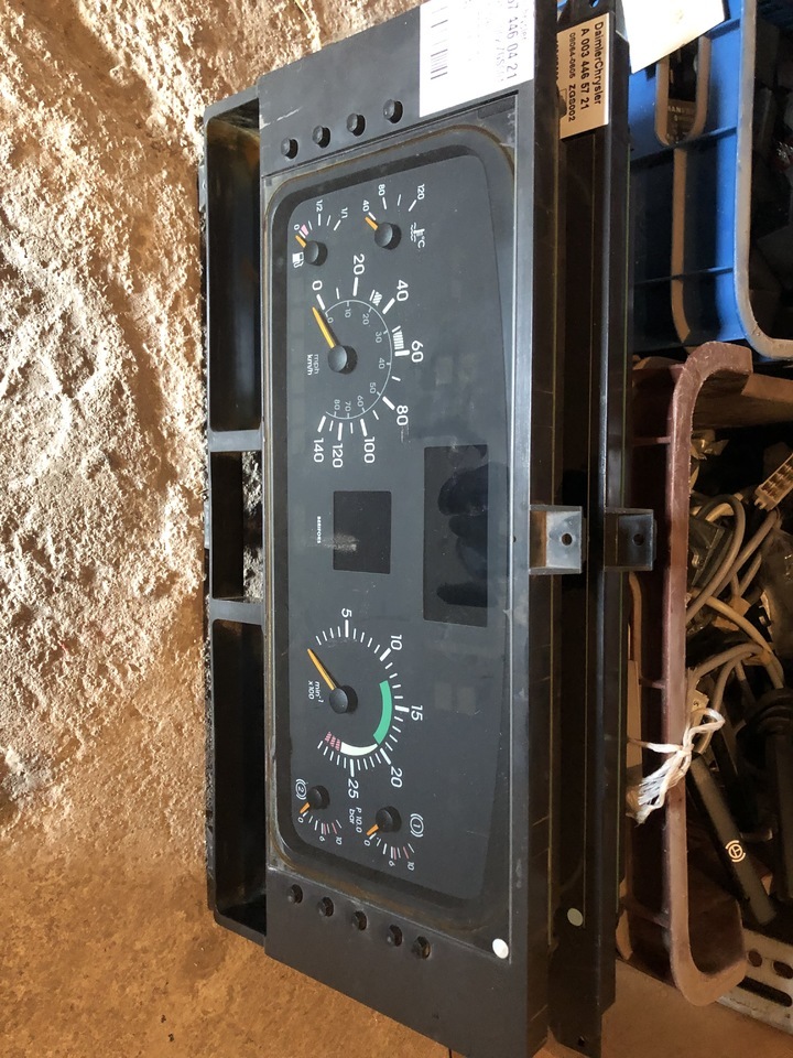 MERCEDES ACTROS MP1-MP2-MP3-MP4-ATEGO2 ELECTRONIC INSTRUMENT EURO 2/3/4/5 - Тахограф за Камион: снимка 1 MERCEDES ACTROS MP1-MP2-MP3-MP4-ATEGO2 ELECTRONIC INSTRUMENT EURO 2/3/4/5 - Тахограф за Камион: снимка 1