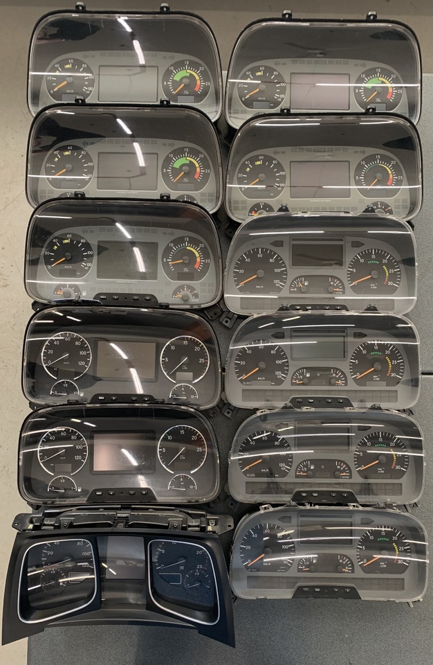 MERCEDES ACTROS MP1-MP2-MP3-MP4-ATEGO2 ELECTRONIC INSTRUMENT EURO 2/3/4/5 - Тахограф за Камион: снимка 5 MERCEDES ACTROS MP1-MP2-MP3-MP4-ATEGO2 ELECTRONIC INSTRUMENT EURO 2/3/4/5 - Тахограф за Камион: снимка 5