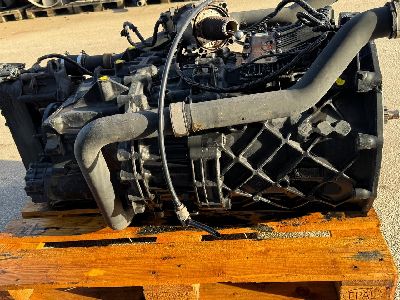 ASTRONIC 12AS 2331 TD WITH INTARDER 3 EST52 MAN TGX - Резервни части: снимка 2 ASTRONIC 12AS 2331 TD WITH INTARDER 3 EST52 MAN TGX - Резервни части: снимка 2