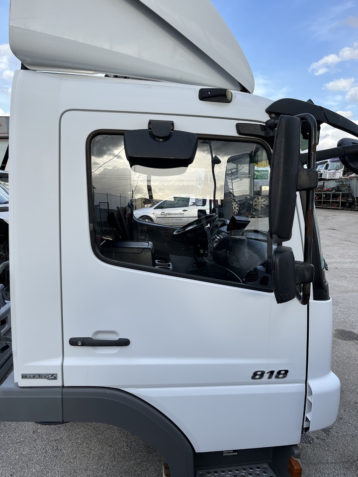 SHORT CAB COMPLETE ATEGO 3 - Кабина и интериор за Камион: снимка 5 SHORT CAB COMPLETE ATEGO 3 - Кабина и интериор за Камион: снимка 5