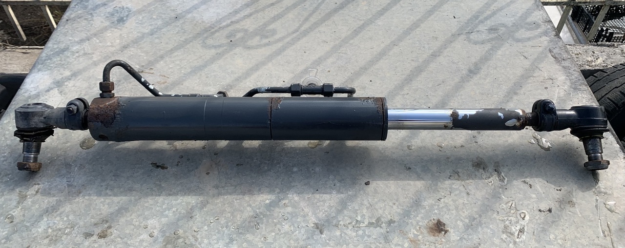 WORKING CYLINDER TRAILING AXLE ACTROS MP3 - Хидравличен цилиндър за Камион: снимка 1 WORKING CYLINDER TRAILING AXLE ACTROS MP3 - Хидравличен цилиндър за Камион: снимка 1