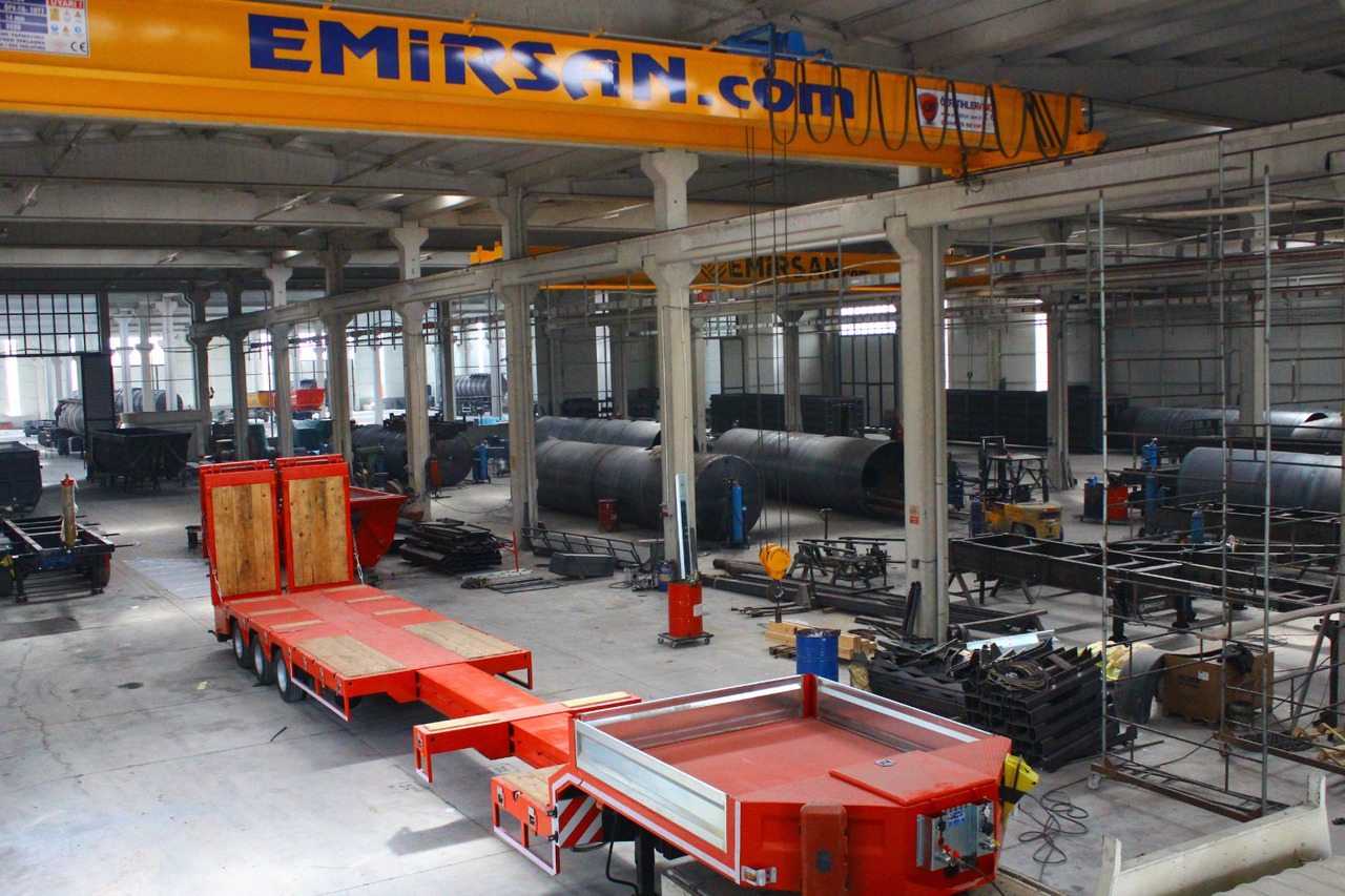 EMIRSAN Immediate Delivery From Stock - 3 Axle 60 Tons Capacity Lowbed - Нискорамна площадка полуремарке: снимка 2 EMIRSAN Immediate Delivery From Stock - 3 Axle 60 Tons Capacity Lowbed - Нискорамна площадка полуремарке: снимка 2