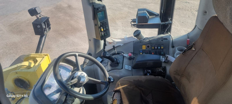 New Holland W270 - Колесен товарач: снимка 5 New Holland W270 - Колесен товарач: снимка 5