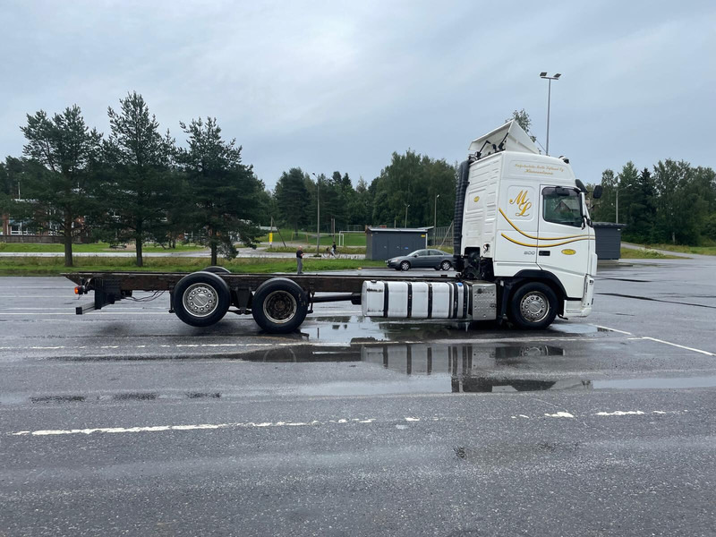 Volvo FH500 6x2 - Шаси кабина: снимка 5 Volvo FH500 6x2 - Шаси кабина: снимка 5