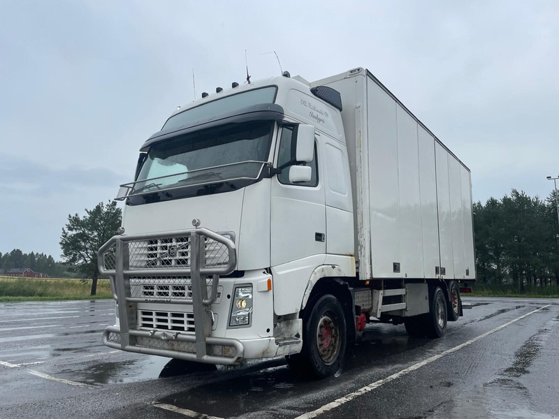 Volvo FH500 Globe XL - Камион фургон: снимка 1 Volvo FH500 Globe XL - Камион фургон: снимка 1