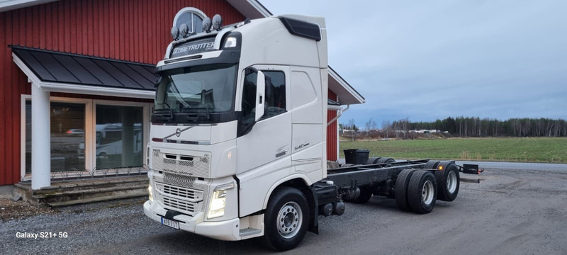 Volvo FH540 6x4 Globe XL - Шаси кабина: снимка 1 Volvo FH540 6x4 Globe XL - Шаси кабина: снимка 1