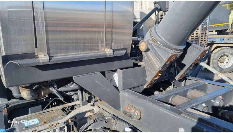 Volvo FH750 New engine and gearbox - Шаси кабина: снимка 4 Volvo FH750 New engine and gearbox - Шаси кабина: снимка 4