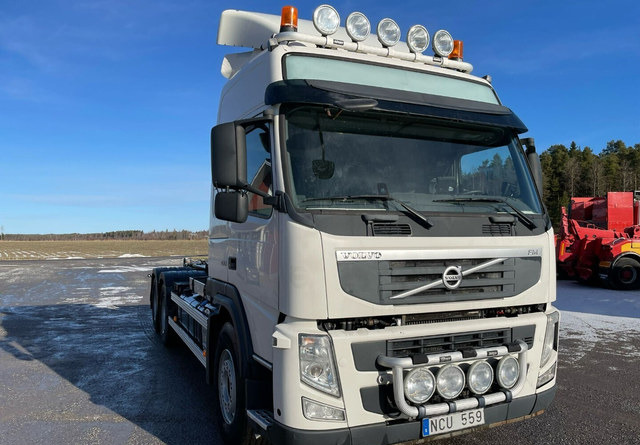 Volvo FM460 6X4 KOUKKUAUTO - Мултилифт с кука камион: снимка 1 Volvo FM460 6X4 KOUKKUAUTO - Мултилифт с кука камион: снимка 1