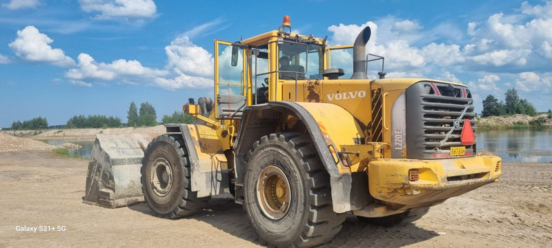 Volvo L220E - Колесен товарач: снимка 3 Volvo L220E - Колесен товарач: снимка 3