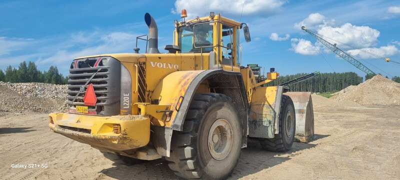 Volvo L220E - Колесен товарач: снимка 2 Volvo L220E - Колесен товарач: снимка 2