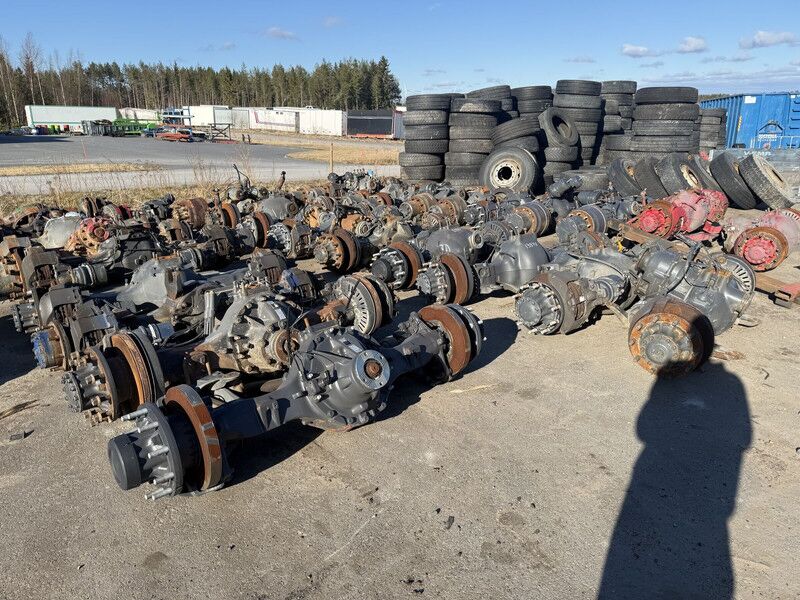 Volvo RTS2370A RSS1125 RTH2610F RTH3312 RTH3815 MD15 CTEV87 - Задна ос: снимка 1 Volvo RTS2370A RSS1125 RTH2610F RTH3312 RTH3815 MD15 CTEV87 - Задна ос: снимка 1