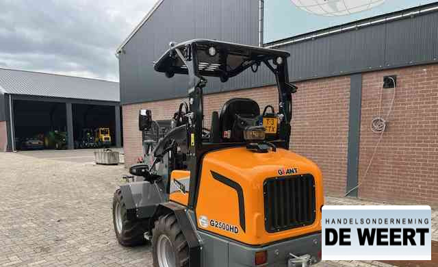 Giant 2500HD - Колесен товарач: снимка 4 Giant 2500HD - Колесен товарач: снимка 4