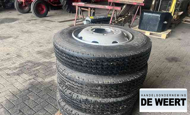 Michelin 9R22.5 , 9 R 22.5 - Гуми и джанти за Селскостопанска техника: снимка 3 Michelin 9R22.5 , 9 R 22.5 - Гуми и джанти за Селскостопанска техника: снимка 3