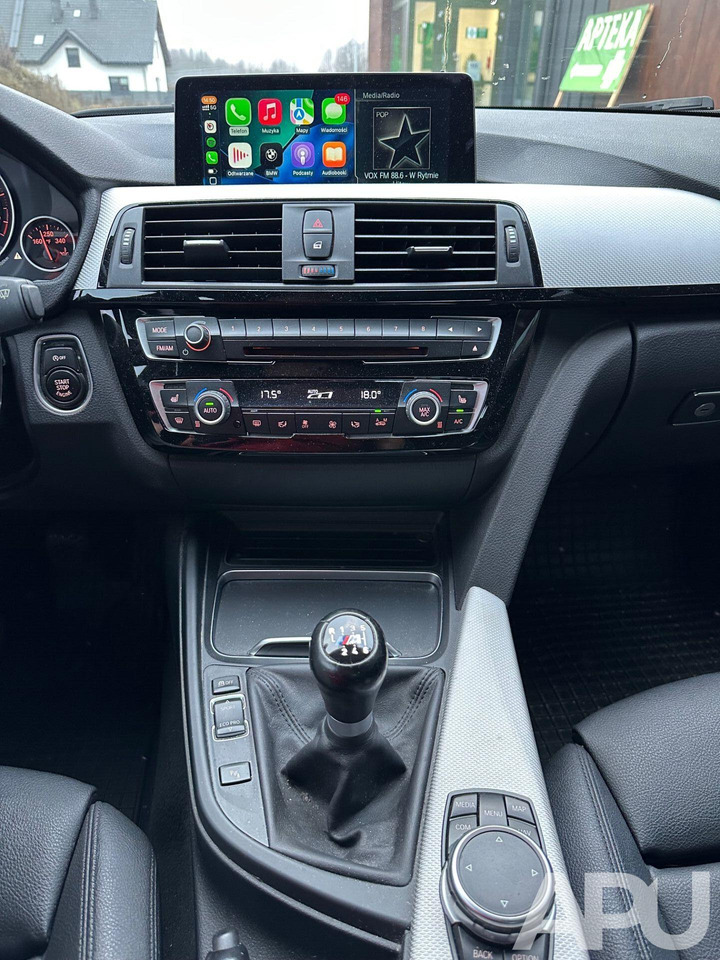 BMW 330i F30 M-PAKIET PERFORMANCE - Лек автомобил: снимка 4 BMW 330i F30 M-PAKIET PERFORMANCE - Лек автомобил: снимка 4