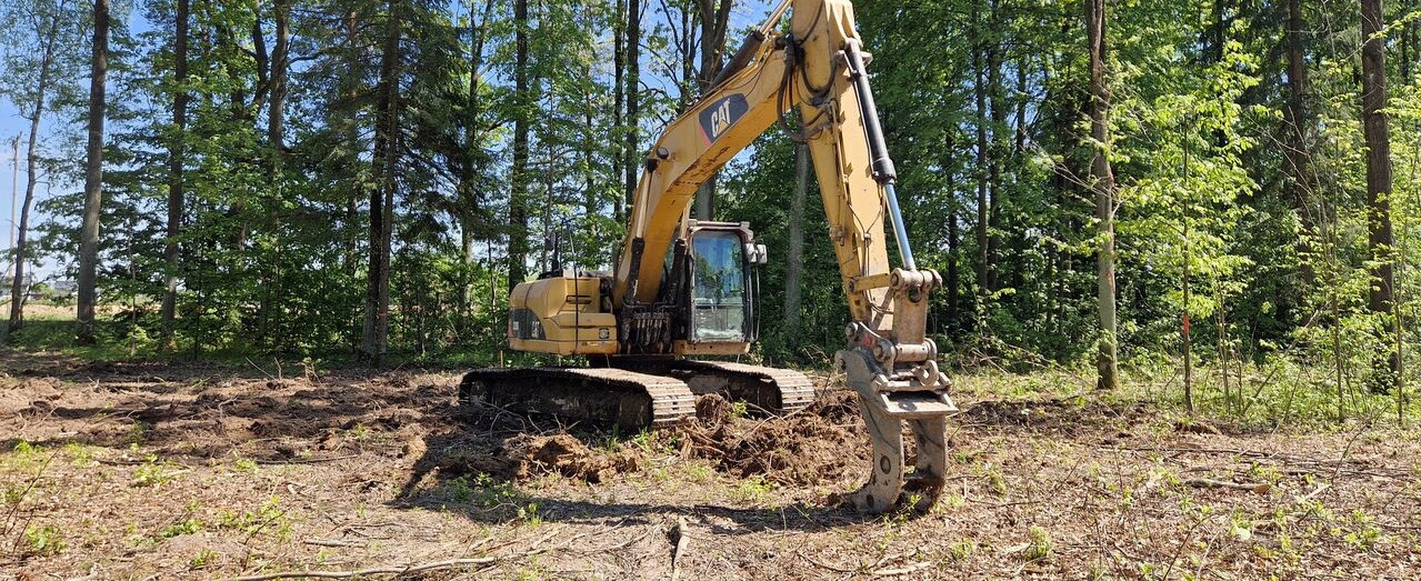 Caterpillar 320D - Верижен багер: снимка 2 Caterpillar 320D - Верижен багер: снимка 2