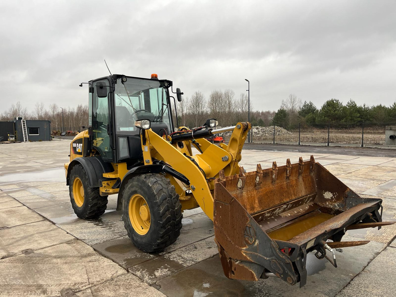 Caterpillar 908M - Колесен товарач: снимка 5 Caterpillar 908M - Колесен товарач: снимка 5