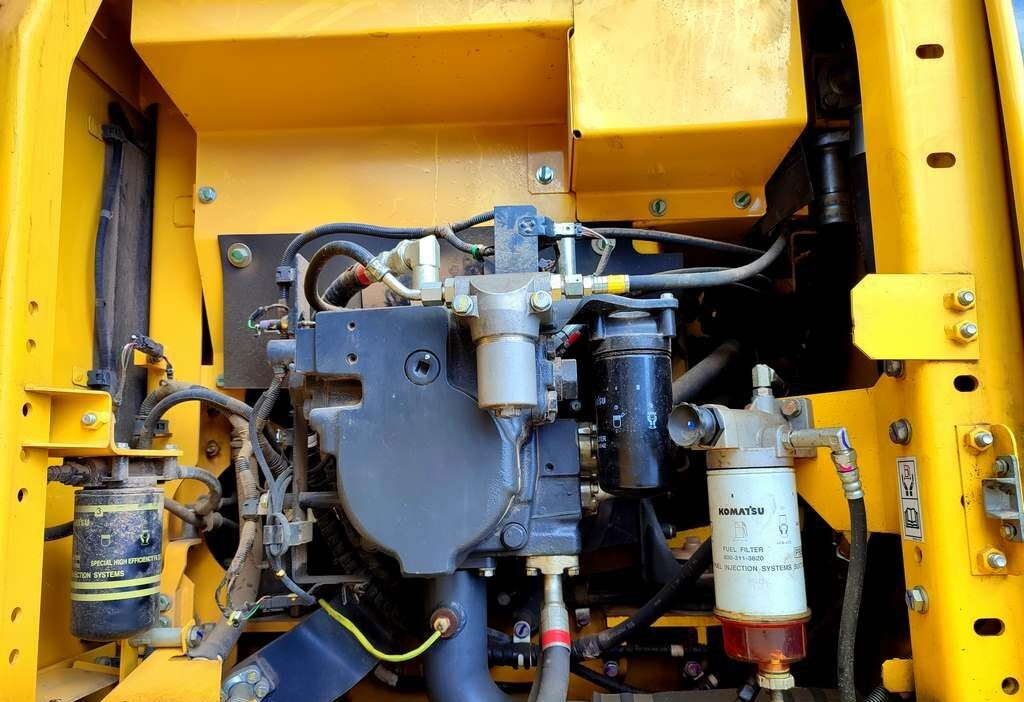 Верижен багер Komatsu PC210LC-11: снимка 15