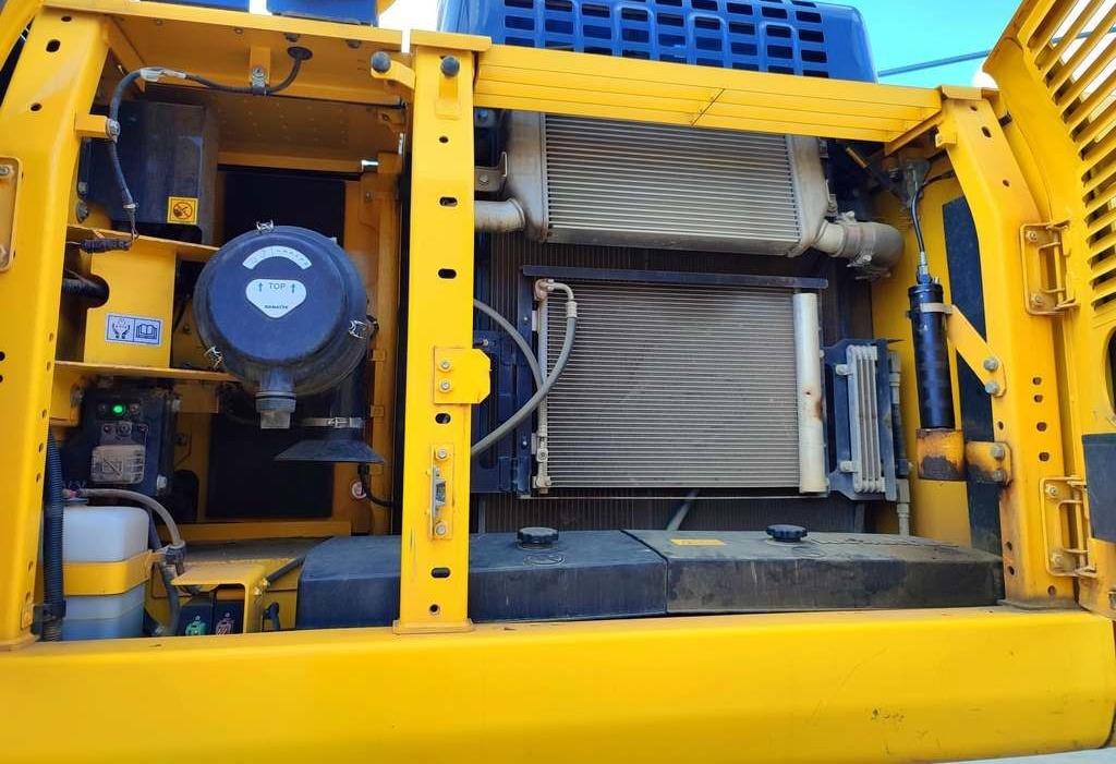 Верижен багер Komatsu PC210LC-11: снимка 14