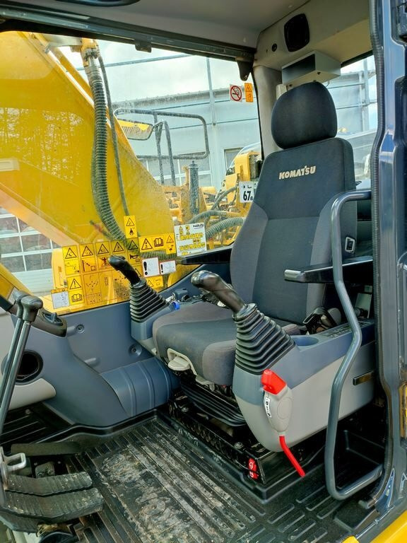 Верижен багер Komatsu PC210LC-11: снимка 10