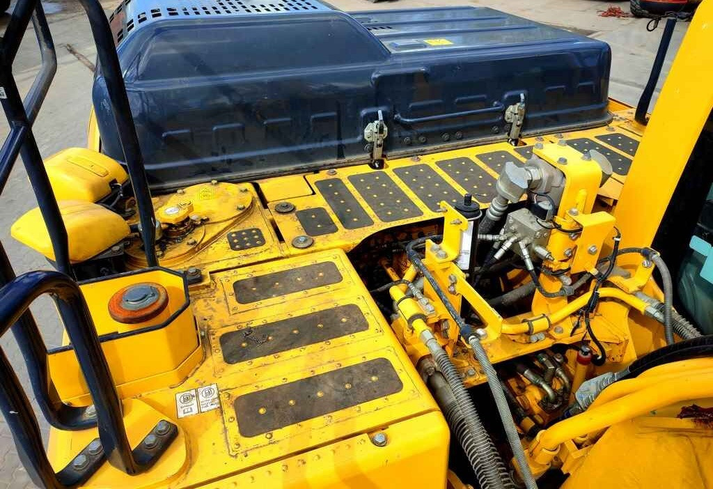 Верижен багер Komatsu PC210LC-11: снимка 17