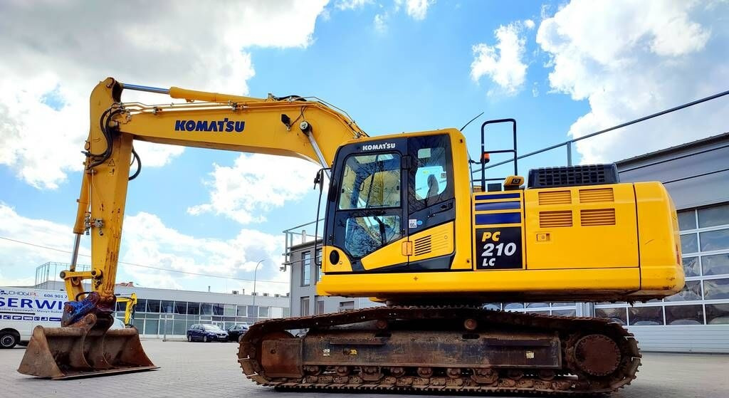 Верижен багер Komatsu PC210LC-11: снимка 7