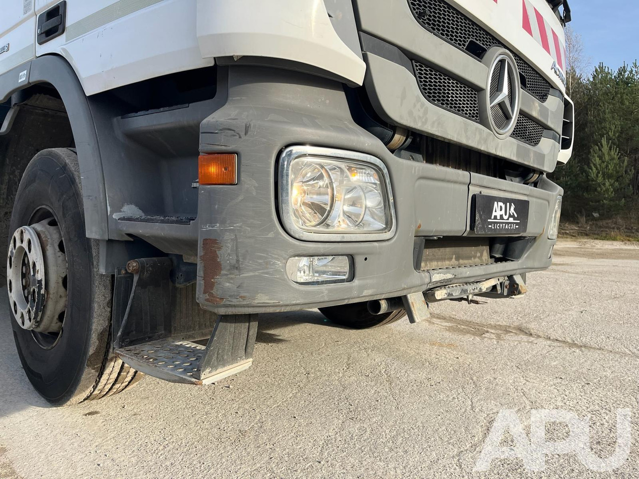 Самосвал камион Mercedes-Benz Actros 1832: снимка 12