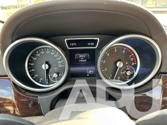 Mercedes-Benz ML350 4Matic AMG - Лек автомобил: снимка 3 Mercedes-Benz ML350 4Matic AMG - Лек автомобил: снимка 3