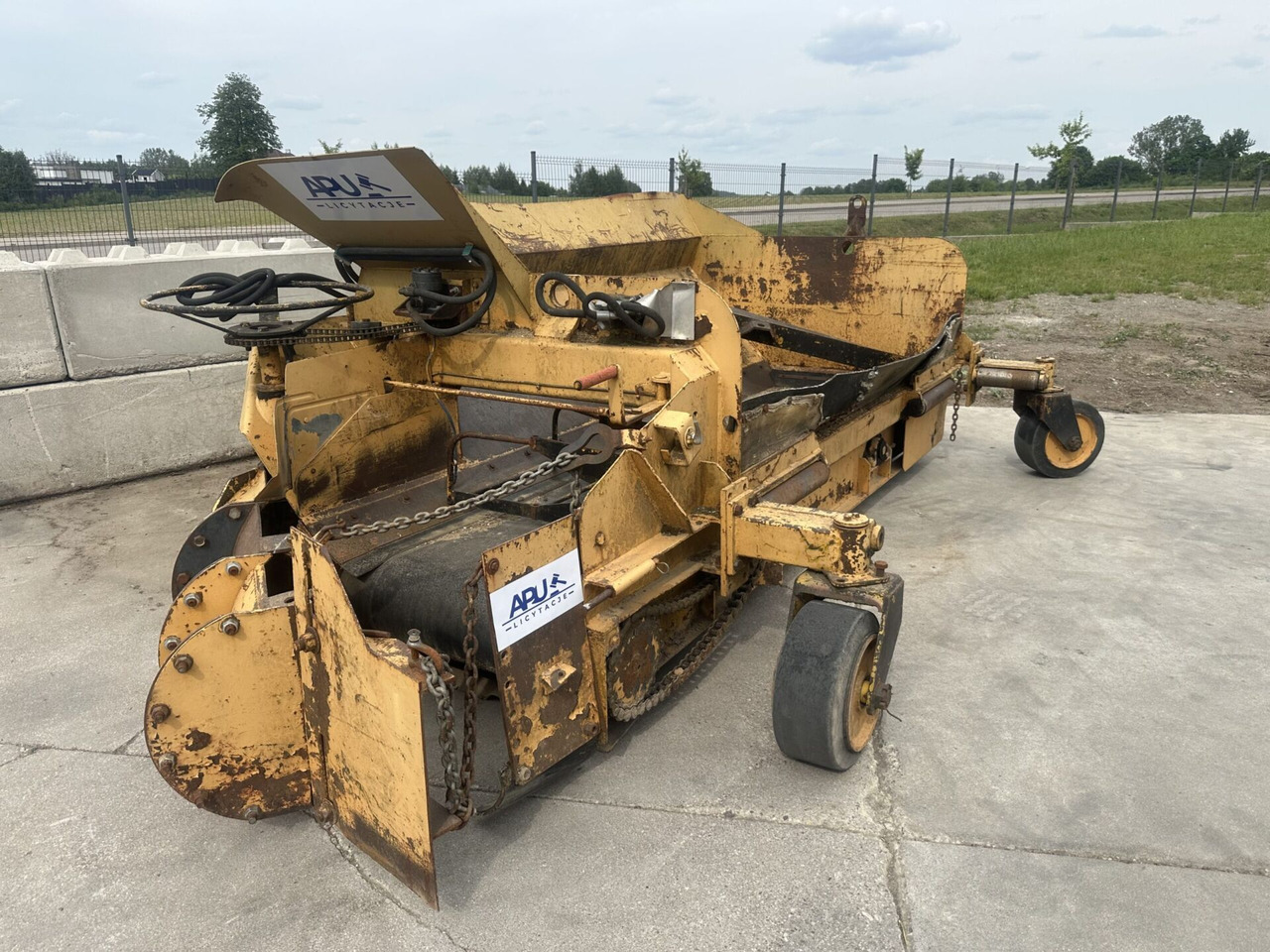 WISCONSIN ENGINE V461D poboczarka - Скрепер: снимка 1 WISCONSIN ENGINE V461D poboczarka - Скрепер: снимка 1