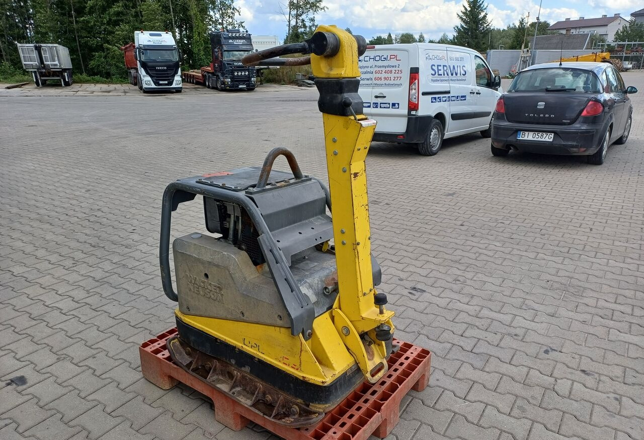 Wacker Neuson DPU 6555 - Виброплоча: снимка 2 Wacker Neuson DPU 6555 - Виброплоча: снимка 2