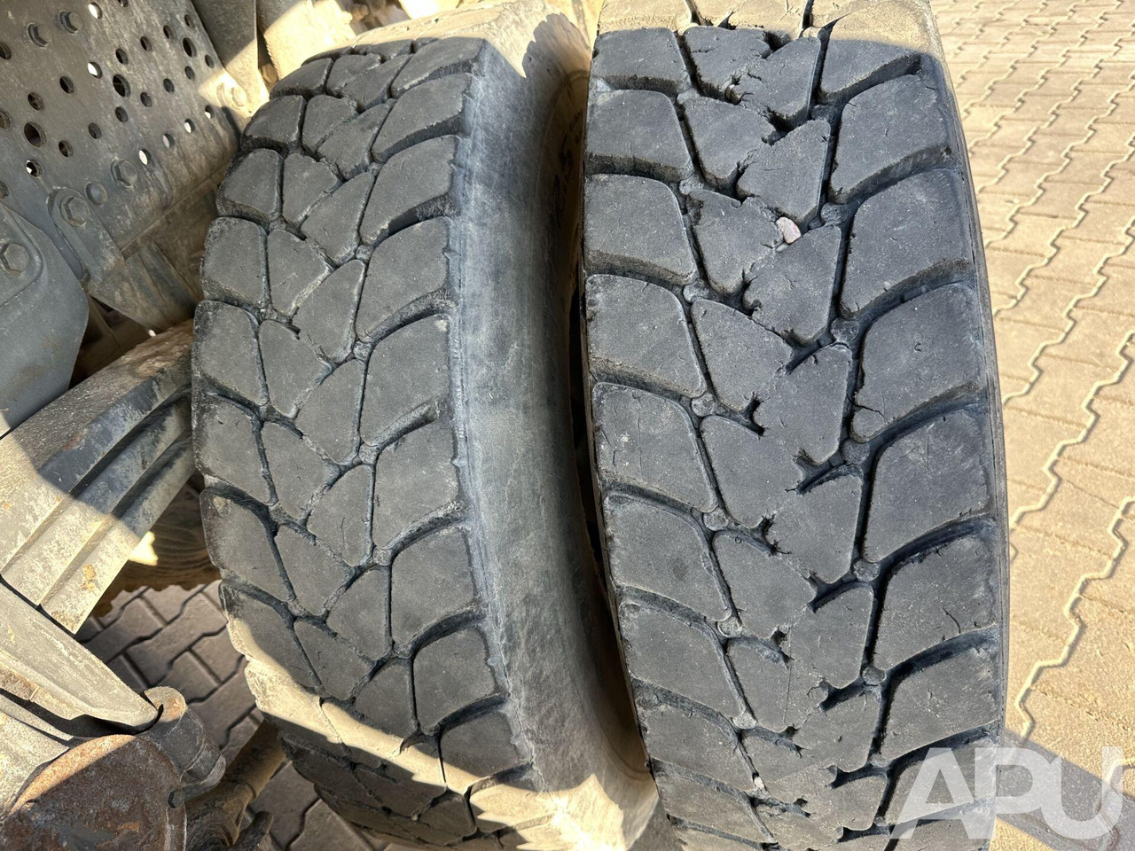 Wywrotka Mercedes-Benz AROCS 4142 8×6 - Самосвал камион: снимка 2 Wywrotka Mercedes-Benz AROCS 4142 8×6 - Самосвал камион: снимка 2