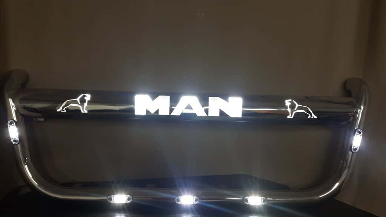 Nieuwe RVS frontbeugel voor MAN met logo en verlichting - Рама/ Шаси за Камион: снимка 1 Nieuwe RVS frontbeugel voor MAN met logo en verlichting - Рама/ Шаси за Камион: снимка 1