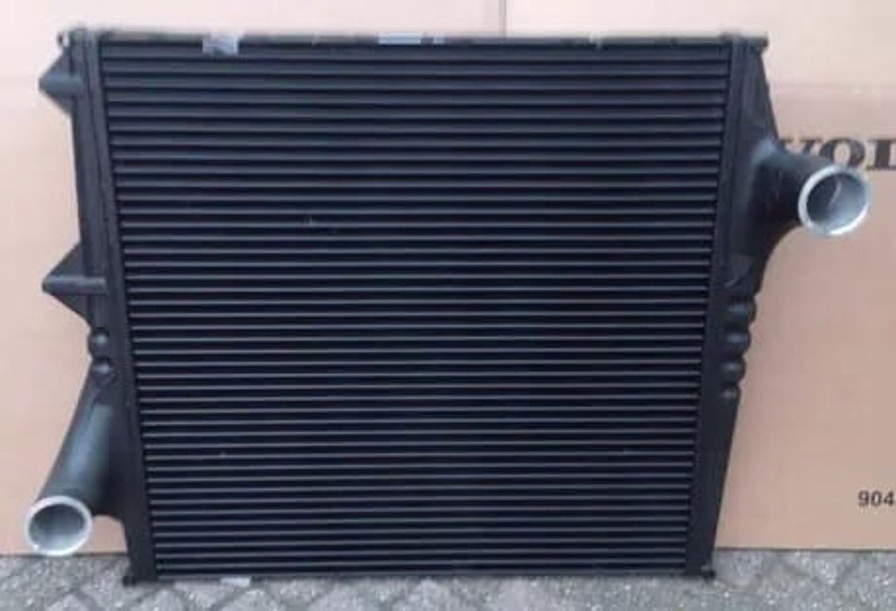 Volvo FH12 INTERCOOLER Nieuw 1675428 3183920 8112563 - Интеркулер за Камион: снимка 1 Volvo FH12 INTERCOOLER Nieuw 1675428 3183920 8112563 - Интеркулер за Камион: снимка 1