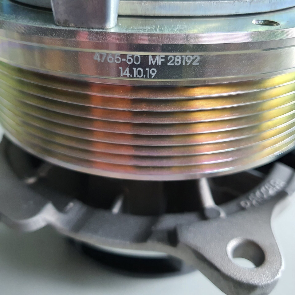 WATERPOMP DAF XF/CF EURO 6 XF 106 2104578R 1949540 - Помпа за охлаждаща течност за Камион: снимка 3 WATERPOMP DAF XF/CF EURO 6 XF 106 2104578R 1949540 - Помпа за охлаждаща течност за Камион: снимка 3