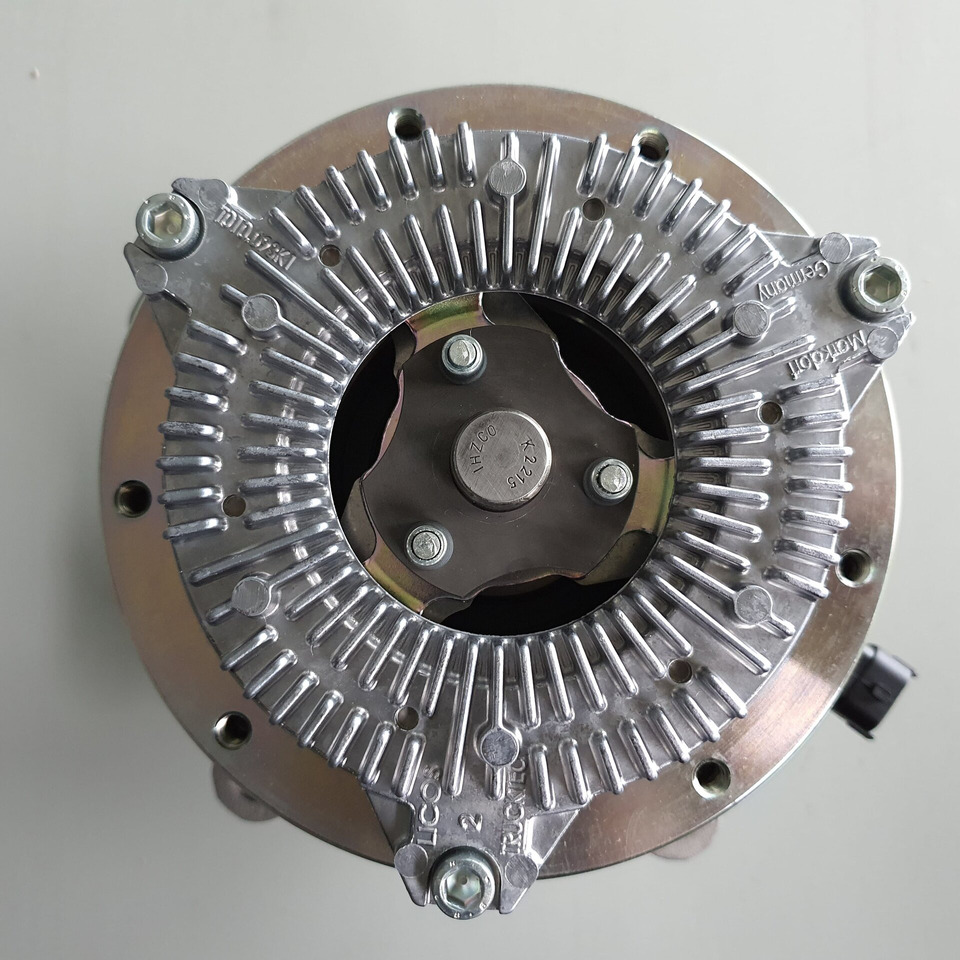 WATERPOMP DAF XF/CF EURO 6 XF 106 2104578R 1949540 - Помпа за охлаждаща течност за Камион: снимка 4 WATERPOMP DAF XF/CF EURO 6 XF 106 2104578R 1949540 - Помпа за охлаждаща течност за Камион: снимка 4