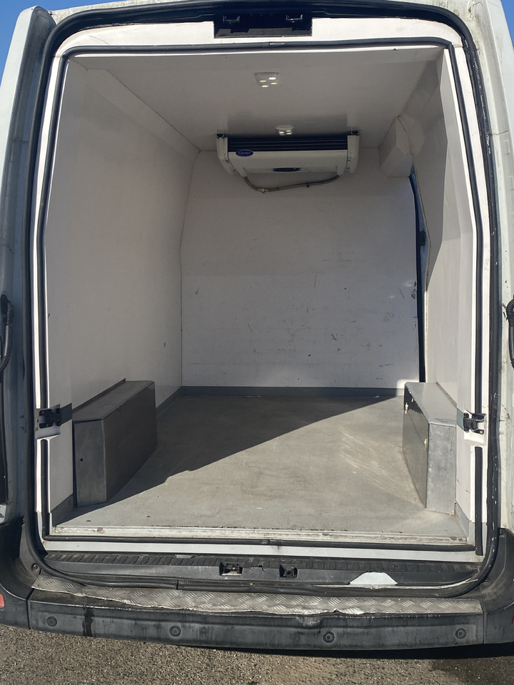 RENAULT MASTER - Хладилен бус: снимка 2 RENAULT MASTER - Хладилен бус: снимка 2