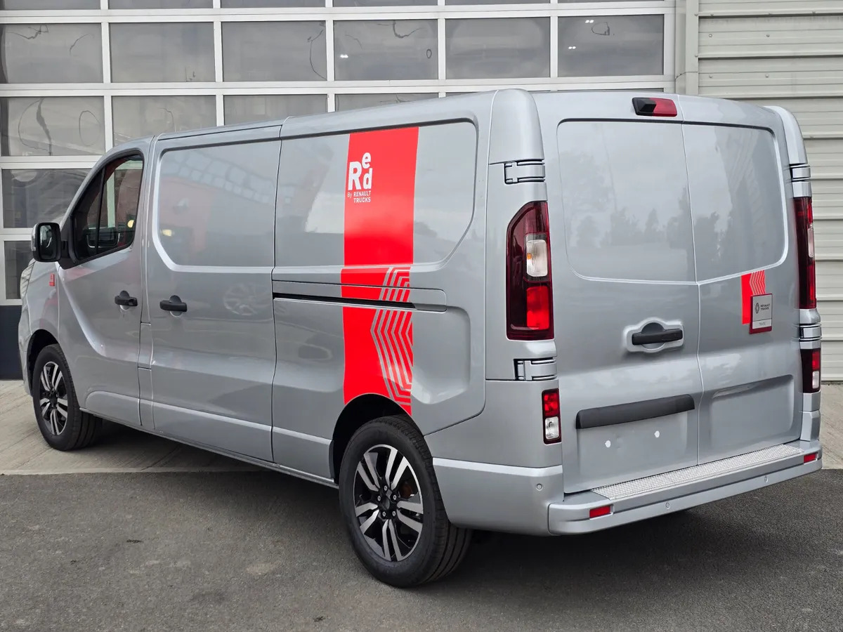 2025 Renault Trafic Exclusive 170BHP Auto - Товарен бус: снимка 4 2025 Renault Trafic Exclusive 170BHP Auto - Товарен бус: снимка 4