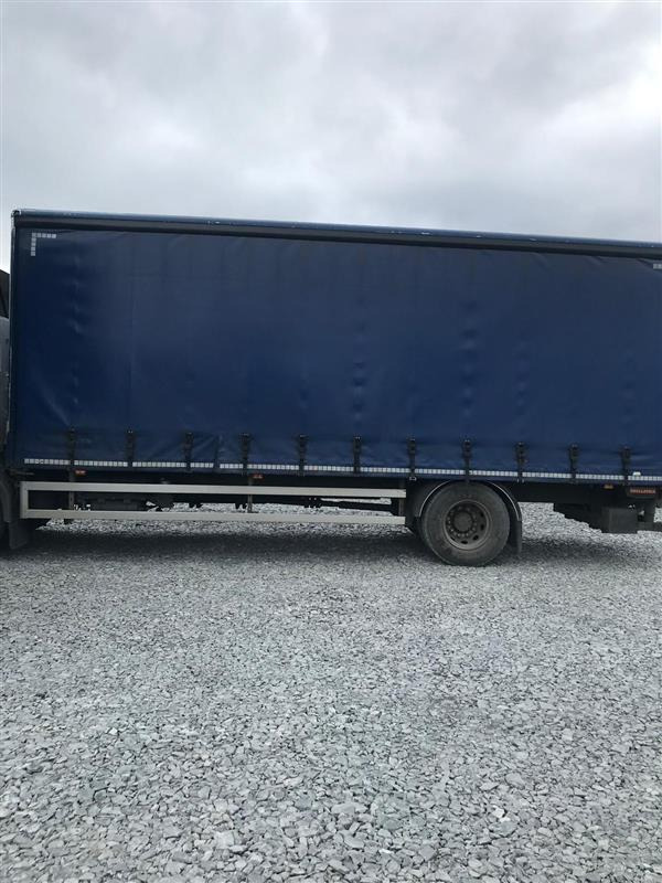 Fitzgeralds RENAULT 2017 D 18 High 4×2 250 Curtainsider - Камион с брезент: снимка 3 Fitzgeralds RENAULT 2017 D 18 High 4×2 250 Curtainsider - Камион с брезент: снимка 3