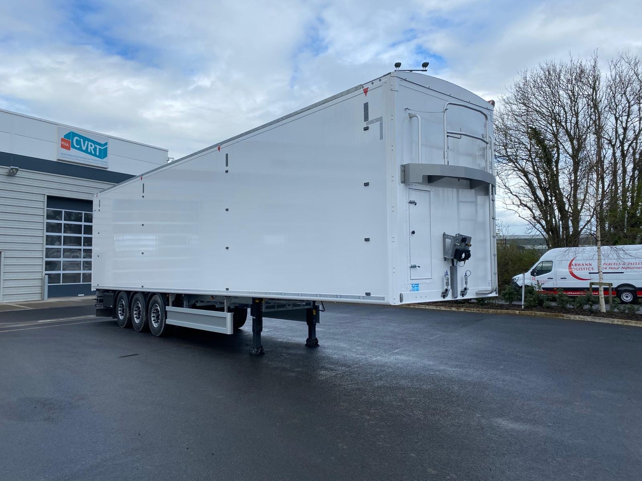 New Kraker Moving Floor Trailer - С плъзгащ под полуремарке: снимка 1 New Kraker Moving Floor Trailer - С плъзгащ под полуремарке: снимка 1