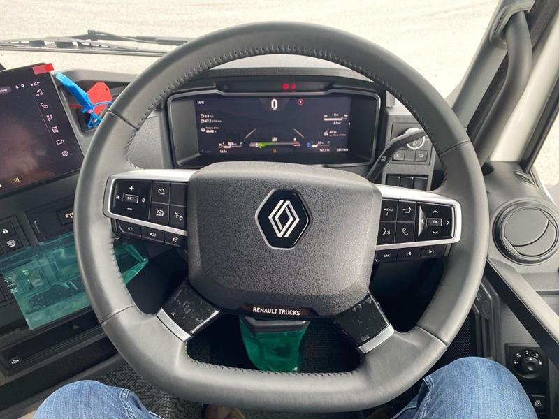 Нови Бетоновоз ‘New’ Renault C Range Rigid Putzmeister P9G Mixer: снимка 16