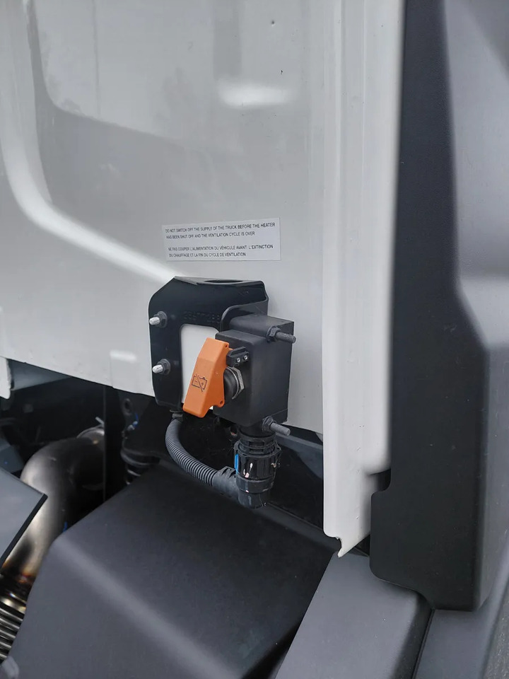 Нови Влекач New Renault T460 / Unregistered: снимка 8