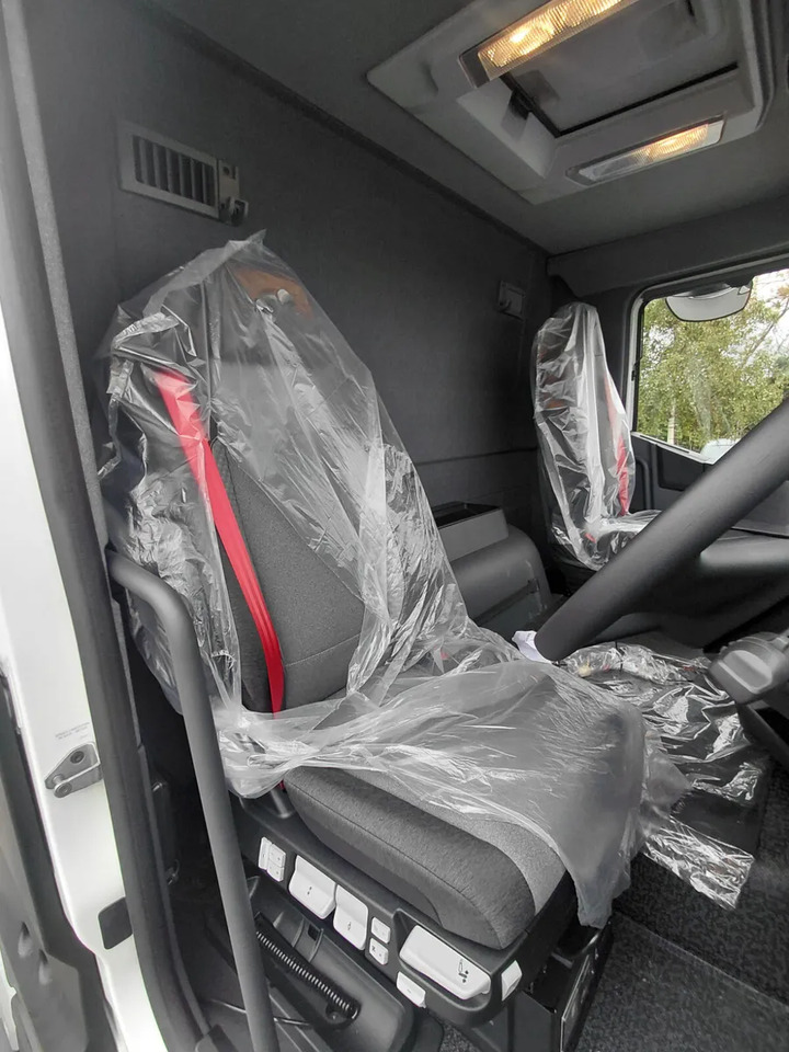 Нови Влекач New Renault T460 / Unregistered: снимка 11