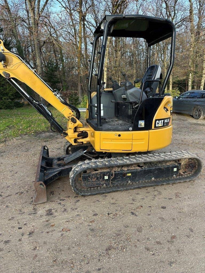 CAT 303.5 E CR - Мини багер: снимка 1 CAT 303.5 E CR - Мини багер: снимка 1