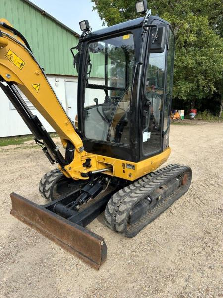 Caterpillar 302.7 DCR - Мини багер: снимка 3 Caterpillar 302.7 DCR - Мини багер: снимка 3