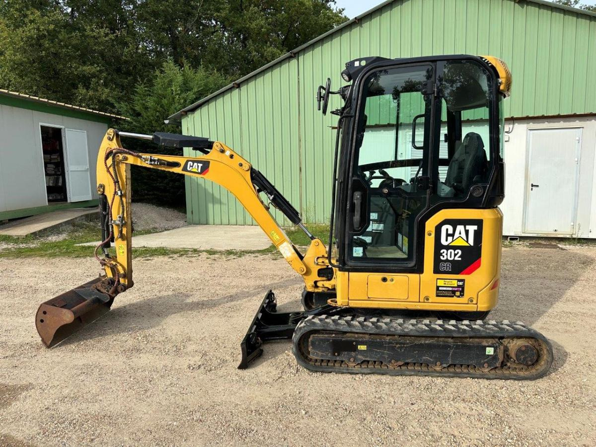 Caterpillar 302 CR - Мини багер: снимка 1 Caterpillar 302 CR - Мини багер: снимка 1