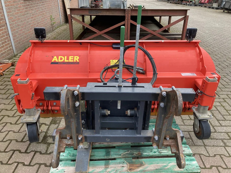 ADLER Sneeuwschuif met Giant of JCB aanspan - Гребло за сняг за Селскостопанска техника: снимка 4 ADLER Sneeuwschuif met Giant of JCB aanspan - Гребло за сняг за Селскостопанска техника: снимка 4