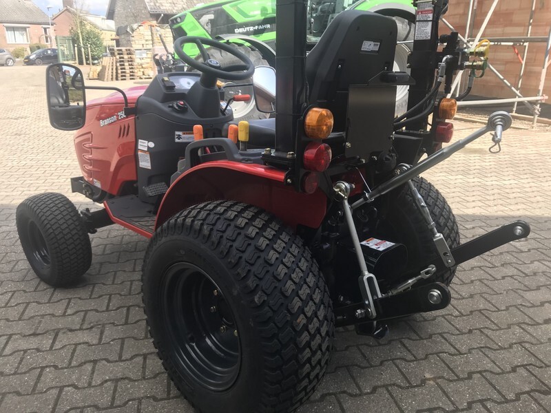 Branson 2505h tractor - Малък трактор: снимка 4 Branson 2505h tractor - Малък трактор: снимка 4